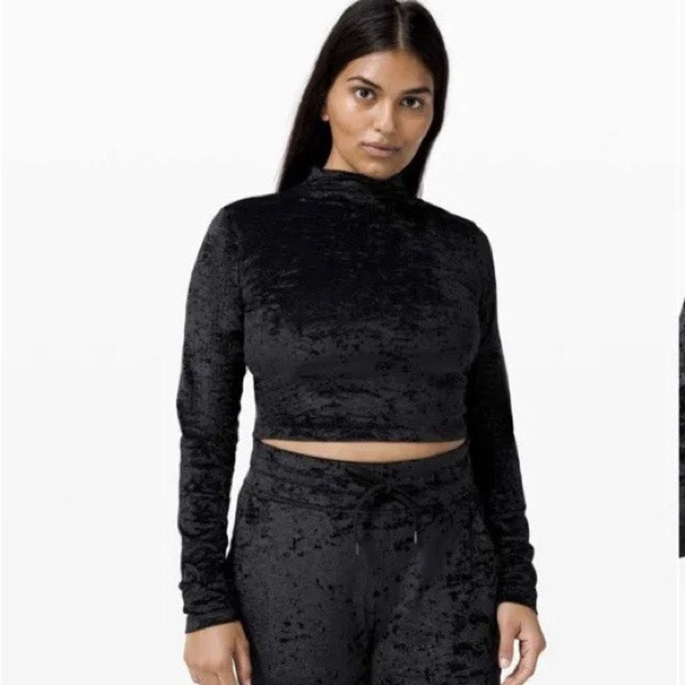 lululemon athletica Black Velvet Crop Top